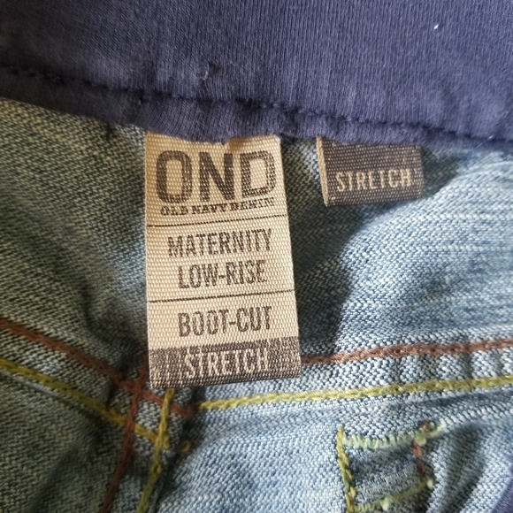 🛍Medium Long Maternity Jean's EUC Old Navy - Picture 4 of 5